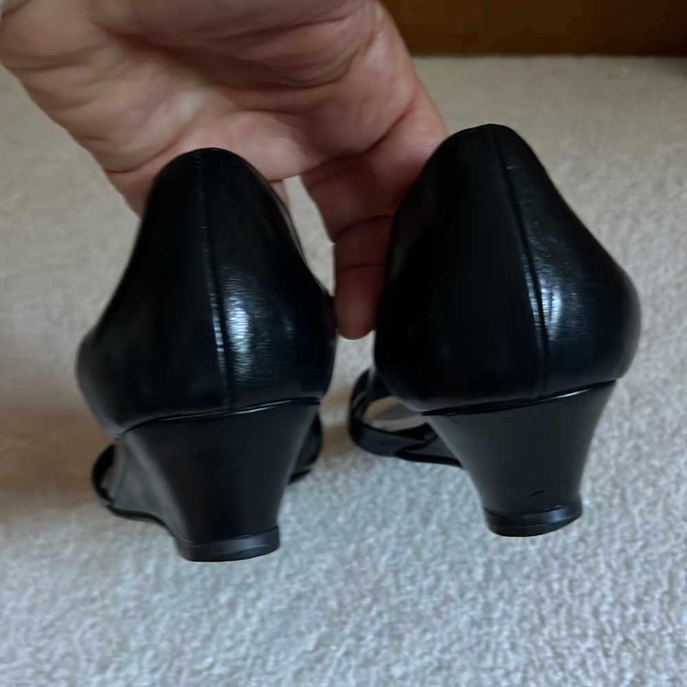 Chinese Laundry black sandals sz 6.5 - Picture 5 of 5